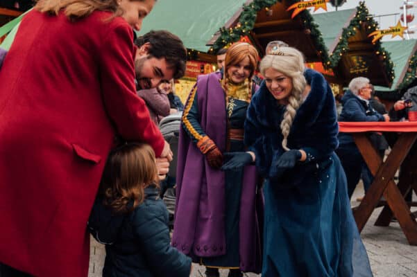 Anna und Elsa auf dem Weihnachtsmarkt Ludwigshafen
